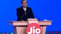 ஒரே மாதத்தில் 2 கோடி வாடிக்கையாளர்களை இழந்த ஜியோ.. அதிர்ச்சியில் முகேஷ் அம்பானி..!