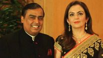 இந்தியாவின் சக்தி வாய்ந்த ஜோடிகள்.. முகேஷ் அம்பானி – நீதா அம்பானி தான் டாப் லிஸ்ட்..! 