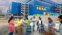 எனது மனைவியை மட்டும் சோதனை செய்தார்கள்.. IKEA மீது புகார் கூறிய பத்திரிகையாளர்! 