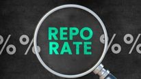ரெப்போ விகிதம் 0.35% உயர்வு.. கடன் வாங்கியவர்களுக்கு பர்ஸ் ஓட்டை..! 