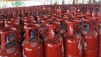 LPG சிலிண்டர் விலை 50 உயர்வு.. மார்ச் 1 முதல் எல்லாமே மாறப்போகுது..! 