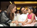 పాపతో కేటీఆర్.. మంచు లక్ష్మి ముచ్చట్లు (ఫోటోలు) 