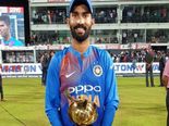 ఒక్క ఓవర్ తో  దినేష్ కార్తీక్  దశ తిరిగిపోయింది! తనకి ఇప్పుడు ఎంత వస్తుందో తెలుసా!