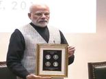 నరేంద్ర మోడీ కొత్త రూ.100 రూపాయల నాణెం ప్రవేశపెట్టారు.నాణెం ప్రత్యేకతలు.