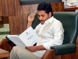 జగన్ అనూహ్య నిర్ణయం: ఆర్టీసీ విలీనం వల్ల ఎవరికి లాభం, ఎలా?