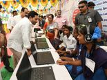 కాలేజీ విద్యార్థులకు రూ.20వేలు! స్కూల్స్ కోసం మూడేళ్లలో రూ.12,000 కోట్లు