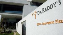  అమెరికా ఎఫెక్ట్: హైదరాబాద్ డాక్టర్ రెడ్డీస్ లాభంలో 76% పెరుగుదల, చైనాపై ఆధారపడొద్దు..