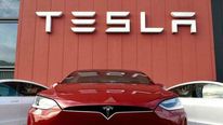 డ్రైవ్ చేయలేకపోవచ్చు.. కానీ కొనుగోలు చేస్తున్నారు!! టెస్లా పట్ల భారతీయుల ఆసక్తి