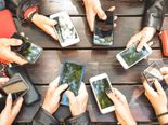  Smart Phones: స్మార్ట్ ఫోన్ కొనాలనుకునే వారికి గుడ్ న్యూస్.. పండక్కి భారీ ఆఫర్లు.. సిద్ధమైన కంపెనీలు.. 