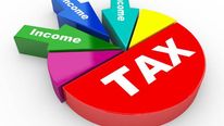 Income Tax: పన్ను రేట్లను తగ్గించే ఆలోచనలో కేంద్రం.. దశలవారీగా కొద్ద పద్ధతికి శ్రీకారం..!