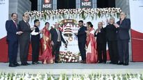  Bumper IPO: అదరగొట్టిన ఐపీవో.. తొలిరోజే బంపర్ లాభాలు.. భవిష్యత్తు బంగారమే..
