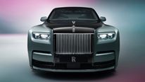 Rolls Royce: అమ్మింది 6 వేల కార్లే.. కానీ నూరేళ్లలో ఇదే రికార్డ్ !! 