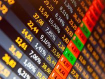 Which stocks has LIC cut exposure in Q1 2013?