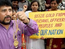 5 reasons why the rupee has recovered 7% from historic lows