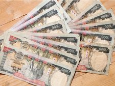 अच्छे दिन : न्यूनतम मजदूरी हुई 3 गुना से ज्यादा, केंद्रीय कर्मचारियों को 2 साल का बोनस 