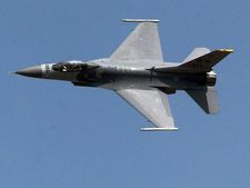 तो क्या भारतीय वायुसेना के लिए खरीदे जाएंगे F-16 लड़ाकू विमान?