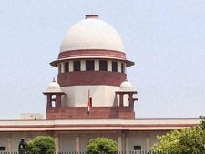 SC ने दिया केंद्र को झटका, आधार लिंक योजना पर उठे सवाल 