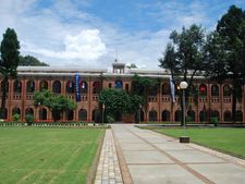 आप भी जानिए भारत की 6 सबसे मंहगी स्‍कूल के बारे में 