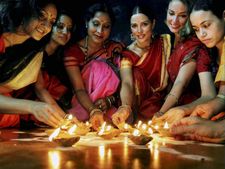 काम धार्मिक पर कमाई करोड़ों रुपए की 