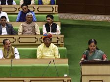 राजस्थान बजट 2018: किसानों का कर्ज माफ, बस में सफर फ्री
