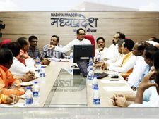 MP बजट 2018: किसानों का कर्ज नहीं हुआ माफ, आय दोगुना करने पर फोकस