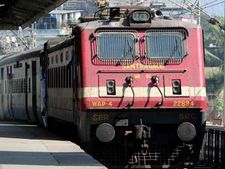 भारत और ADB ने रेलवे सुधार के लिए $120 मिलियन के समझौते पर किया हस्‍ताक्षर 