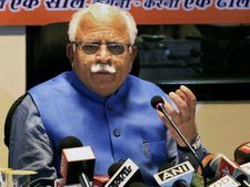 2 लाख नौकरी देने का CM खट्टर का दावा कितना सही है? 