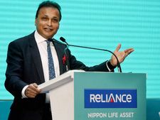 परिसंपत्तियों को बेचने का रास्ता साफ, Rcom के शेयर्स उछले