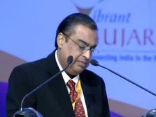 मुकेश अंबानी हथवे केबल और डेन नेटवर्क्‍स में बड़ा ह‍िस्‍सा खरीदने की तैयारी में 