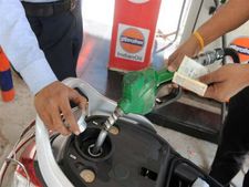 लगातार तीसरे दिन पेट्रोल-डीजल की कीमतों में राहत जारी