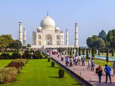 ताज का दीदार हुआ महंगा, टिकट के कीमतों में हुई बढ़ोतरी 
