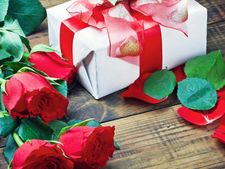 शादी पर मिले तोहफों पर कैसे लगता है टैक्‍स, जानें यहां पर 