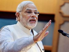 ज्‍यादातर चीजों को 18% GST के दायरे में रखने का काम जारी: मोदी 