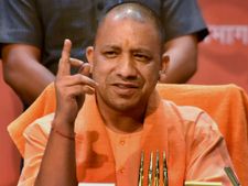 उत्‍तर प्रदेश (UP) में लागू हुआ 10% सवर्ण आरक्षण, योगी आदित्‍यनाथ ने दी मंजूरी 