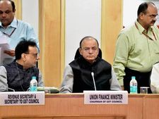 GST काउंसिल की बैठक में घर खरीदने वालों को म‍िला बड़ा तोहफा
