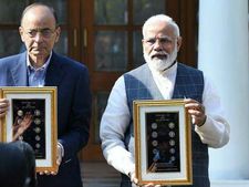 PM Modi ने जारी किया 20 रुपये का सिक्का, अन्य सिक्के भी जारी