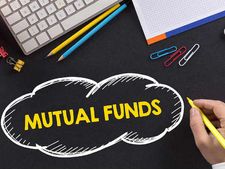 Mutual Fund में न‍िवेश से पहले प्रकार के बारें में जान लें 