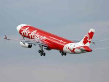 Air Asia India ने जेट की जमीनी B737 को लेने से खारिज क‍िया 
