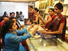 Akshaya Tritiya खरीदा गया 23 टन Gold, जानें वजह