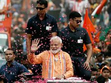 मोदी सरकार ने इन 1 लाख अकाउंट में डाले 2-2 लाख रुपये