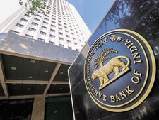 RBI के इस एप से अब असली और नकली नोटों की परख करने में होगी आसानी