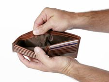 महीना खत्म होने से पहले क्यों खर्च हो जाता वेतन, ये है कारण 