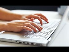 दुनिया का सबसे छोटा लैपटॉप, सिर्फ 1 इंच की है स्क्रीन