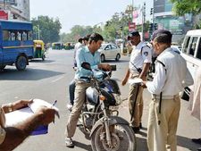 सिर्फ 100 रु जुर्माना देकर खत्म कराएं वाहन का चालान, जानें तरीका