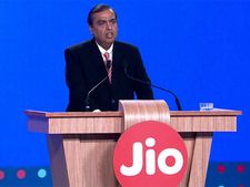 जियो फाइबर लांच : फ्री टीवी वाले प्लान का जानें रेट
