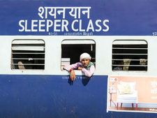 रेलवे सर्विस: मथुरा से वृंदावन जाने के लिए चुकाने होंगे सिर्फ 10 रुपए 