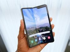 मौका : सैमसंग गैलेक्सी फोल्ड की प्री-बुकिंग कल से, जानें रेट और फीचर