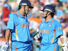 म्यूचुअल फंड : अब सचिन और धोनी समझाएंगे निवेश का फंडा