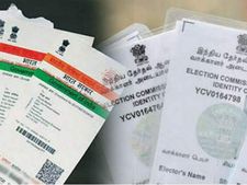 सुविधा : घर बैठे Voter Id को करें आधार से लिंक, ये है तरीका