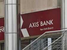 Axis Bank मैक्स लाइफ इंश्योरेंस में खरीदेगा 30% हिस्सेदारी 